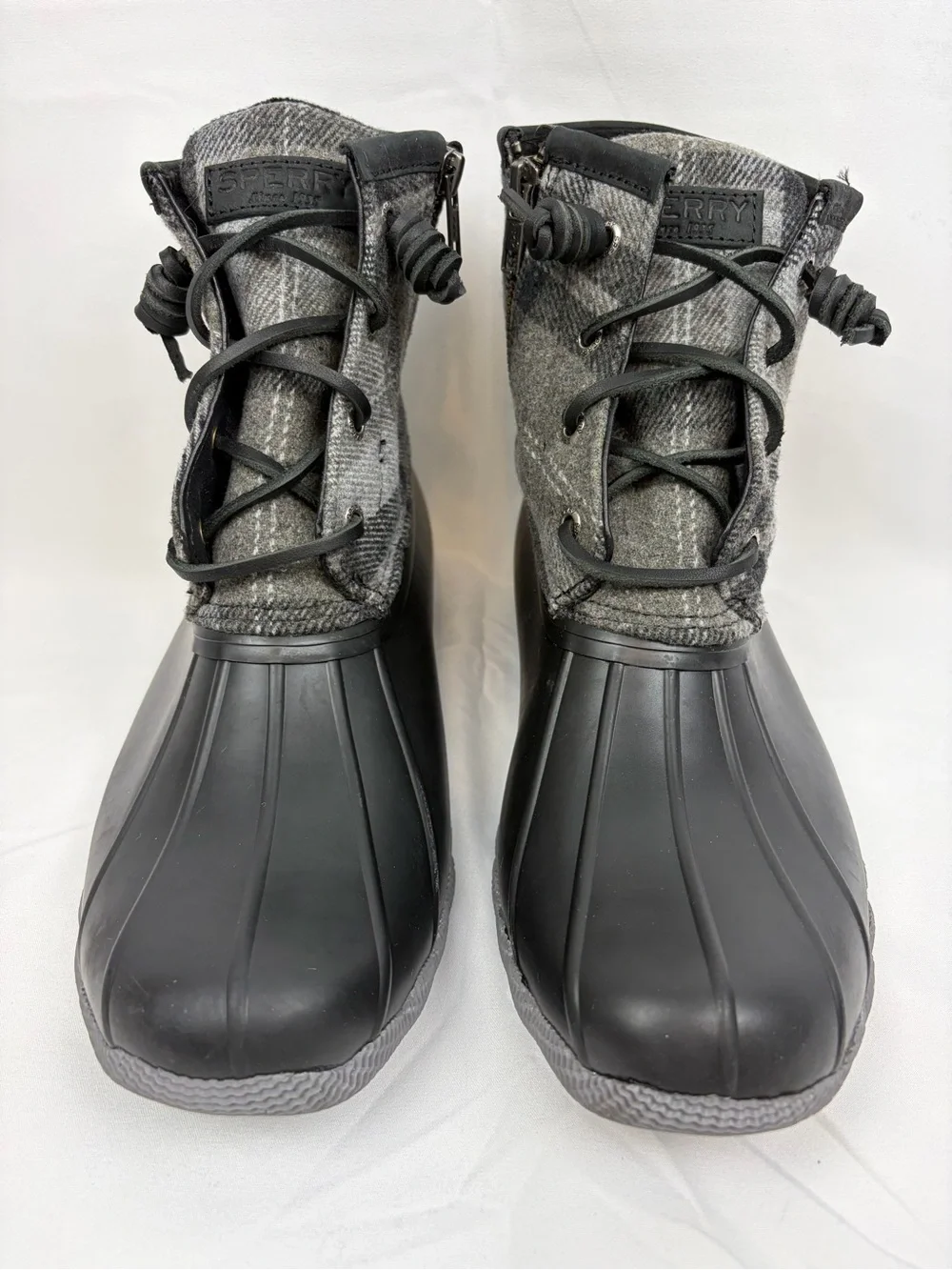 Sperry Saltwater Plaid Wool Blend Duck Boots Size 8.5 Charcoal
